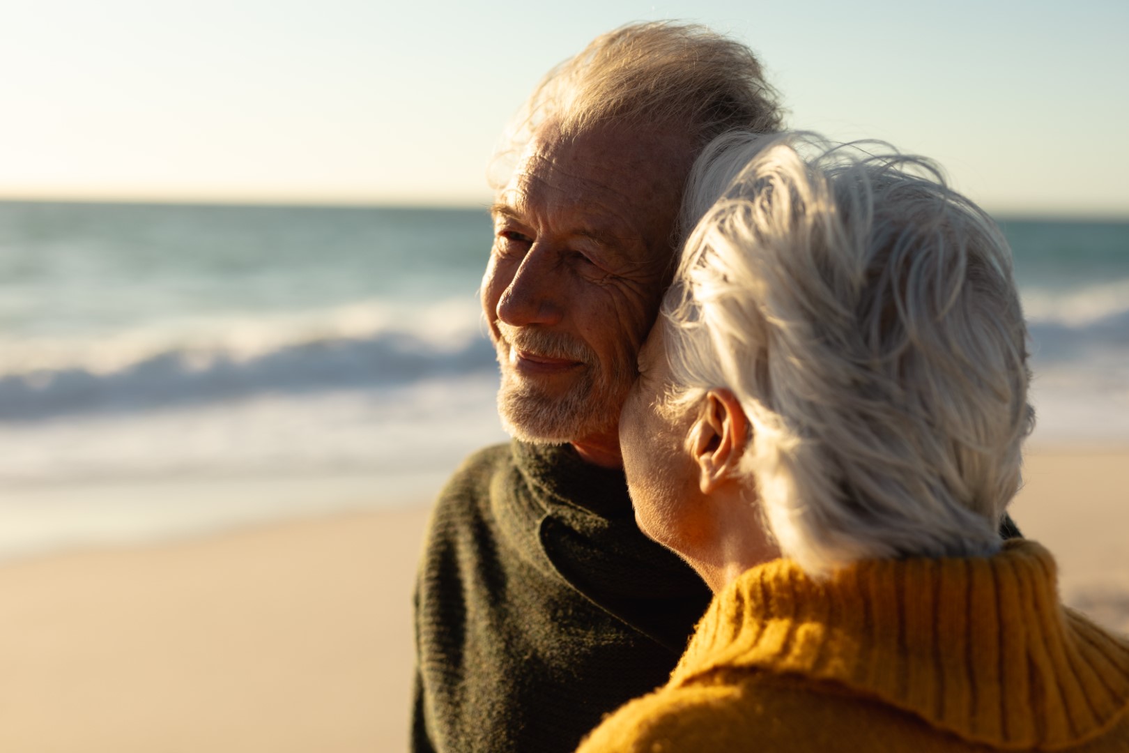 Ζώντας μετά τα 100: Υγιείς συνήθειες, καλή παρέα και σκοπός στη ζωή